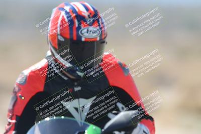 media/Oct-02-2025-Racers Edge (Thu) [[2c91cb6ab3]]/3-B Group/Session 3-Turn 16 (12pm)/